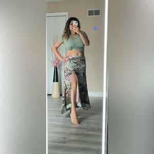 NWT Secret Mission tropical paradise skirt, gorgeous for summer!